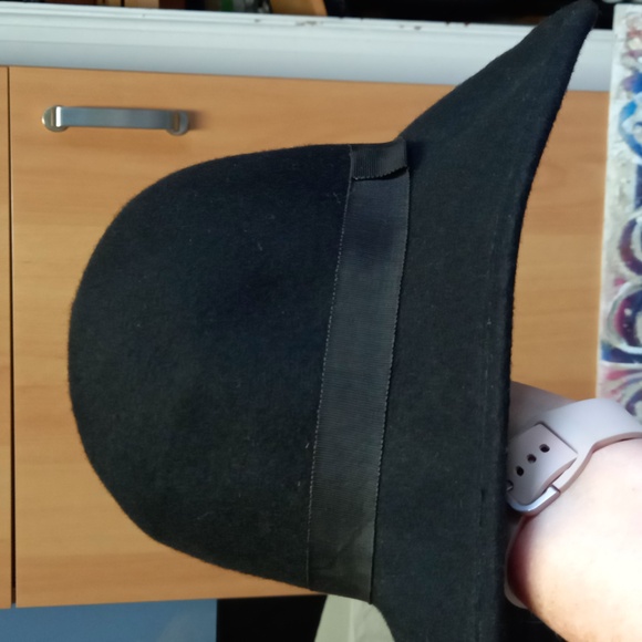 Principales Black 100% Wool Hat - Picture 7 of 7